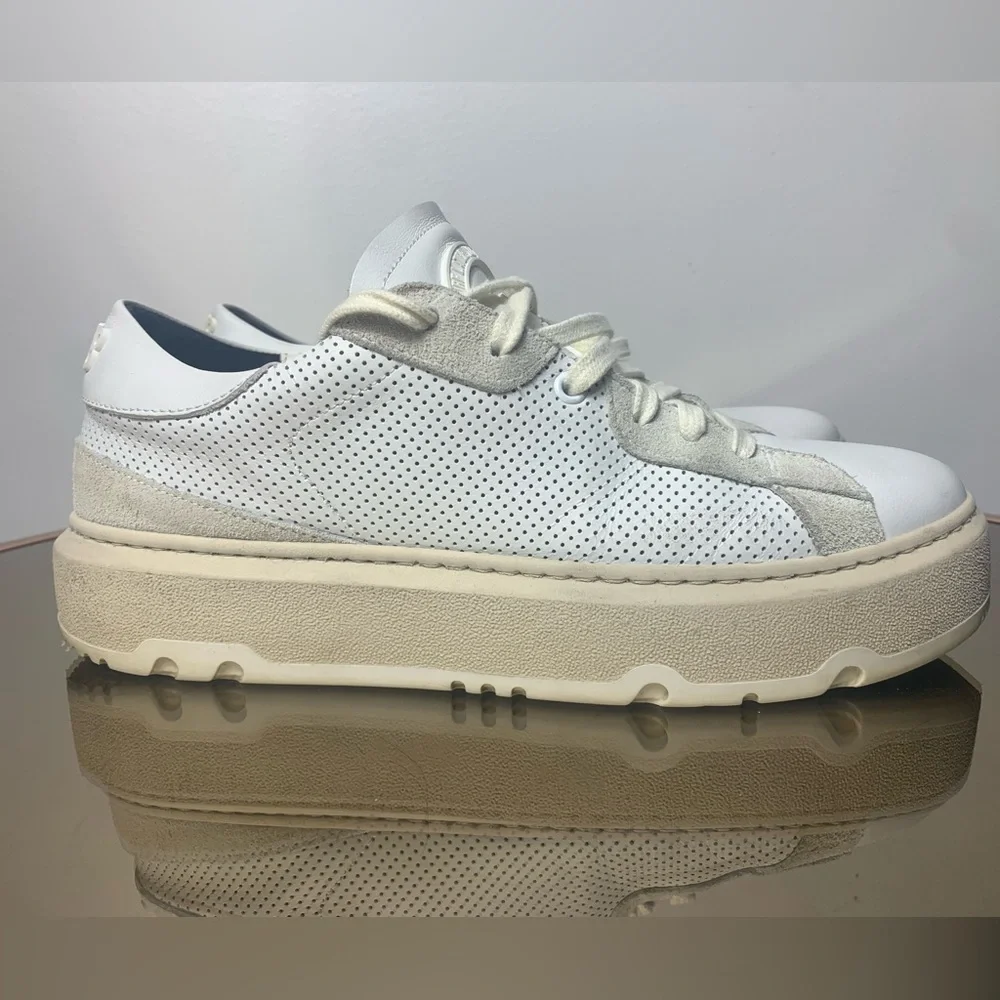 P448 Aerial White Perforated ‎ Embossed Sneaker Womens EU 40 US 9.5/10